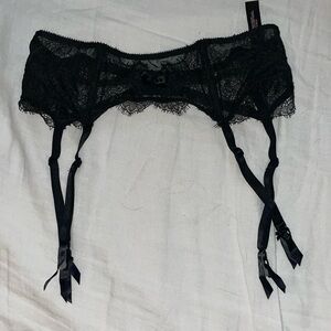 Black Victoria’s Secret garter